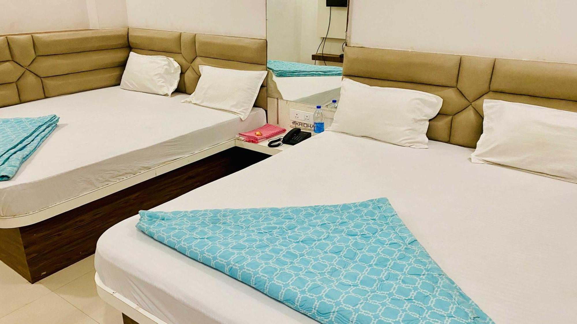 Hotel Gayatri Palace Godarpura Ngoại thất bức ảnh
